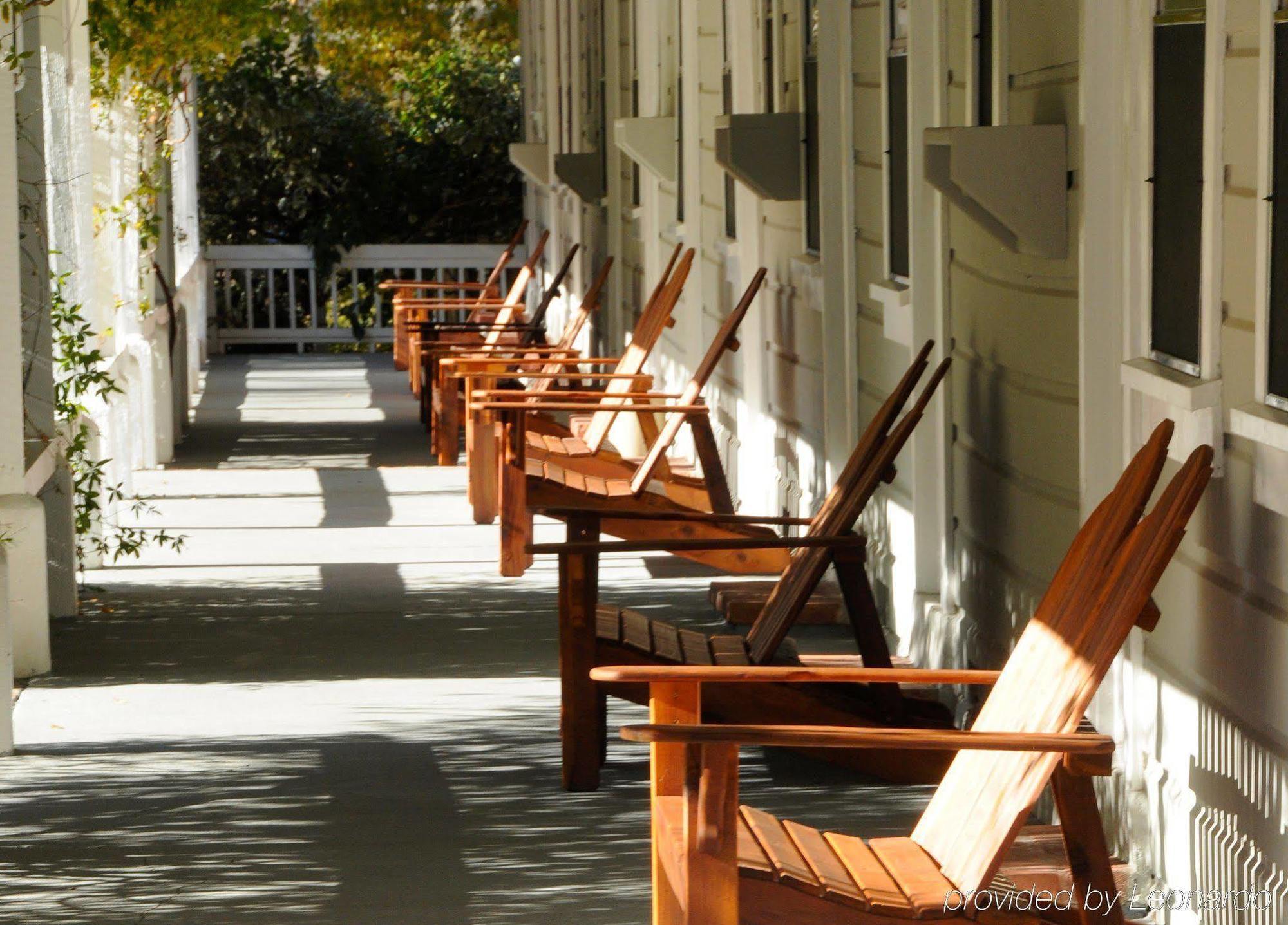 Vichy Springs Resort Юкайа Экстерьер фото
