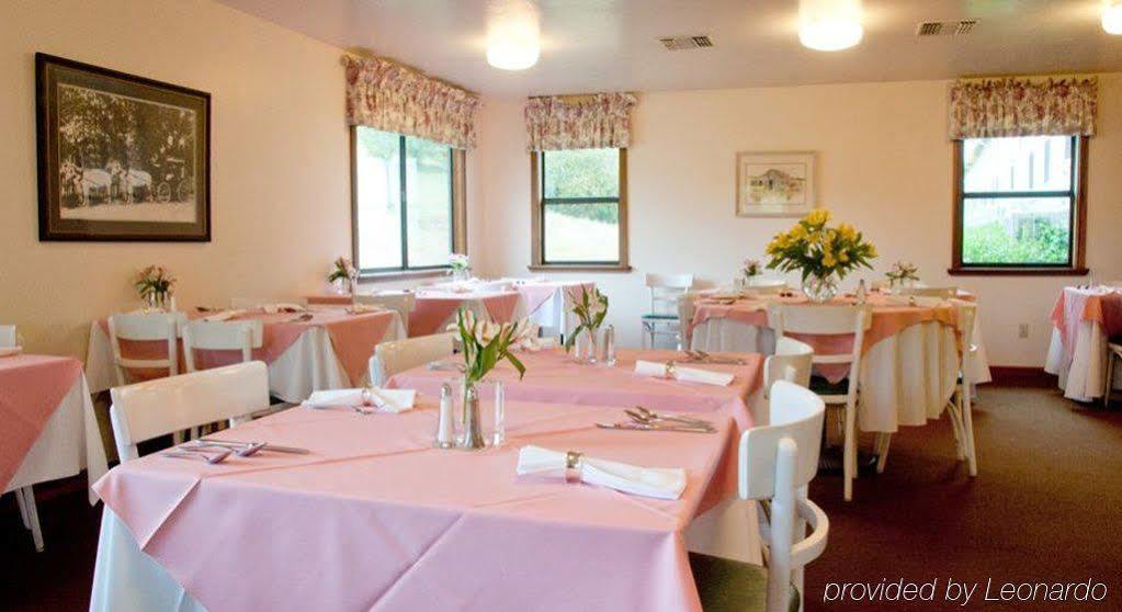 Vichy Springs Resort Юкайа Экстерьер фото